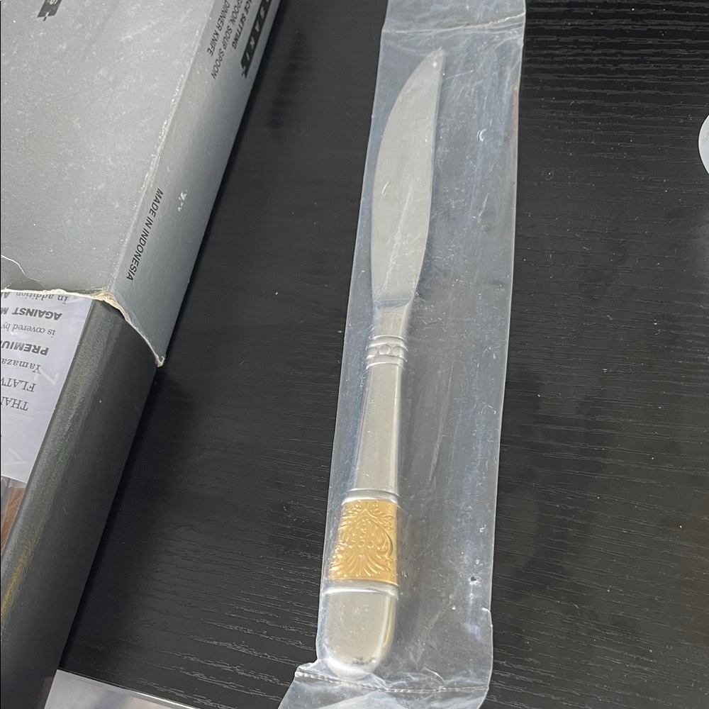 Yamazaki Medalia Gold Accent Dinner Knife